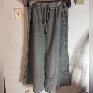 Easel Mineral Wash Green Pants Woman’s Medium